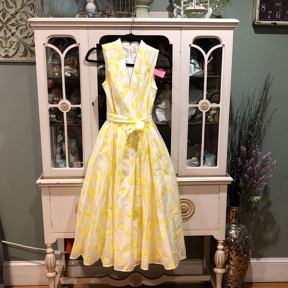 New with tag kate spade Yellow and White Floral Sleeveless Fit-and-Flare Dress